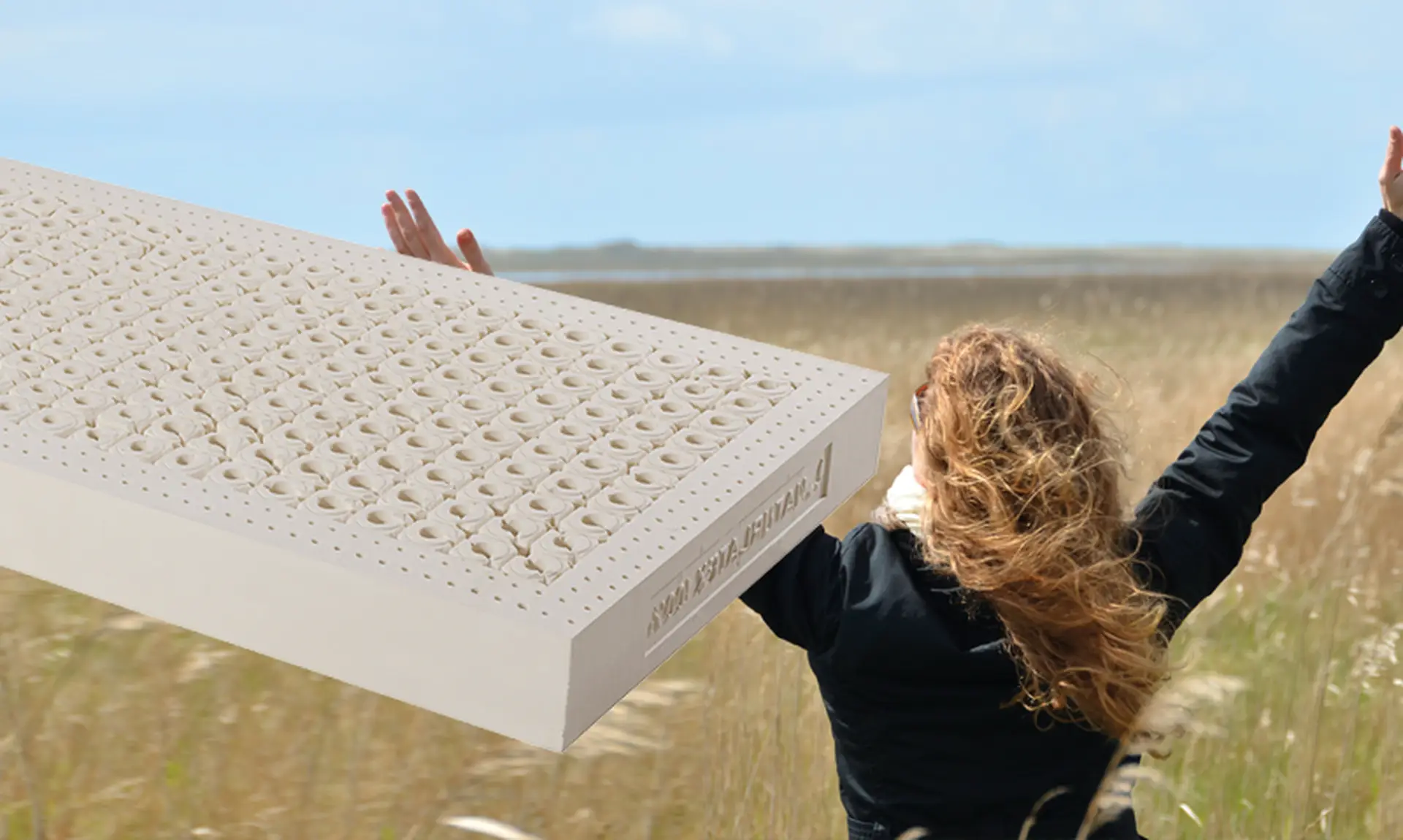 Mit den großen Luftschleusen besticht die AIR Matratze von RELAX® mit permanenter Luftzirkulation.